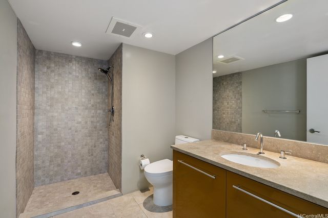 1200 Queen Emma Street 1501, Honolulu, HI 96813