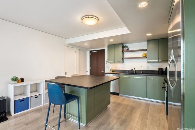 1200 Queen Emma Street 1501, Honolulu, HI 96813