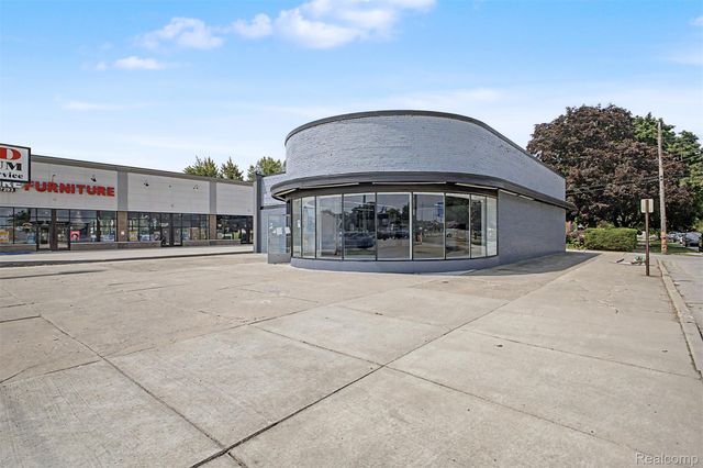 14222 Fort Street, Southgate, MI 48195