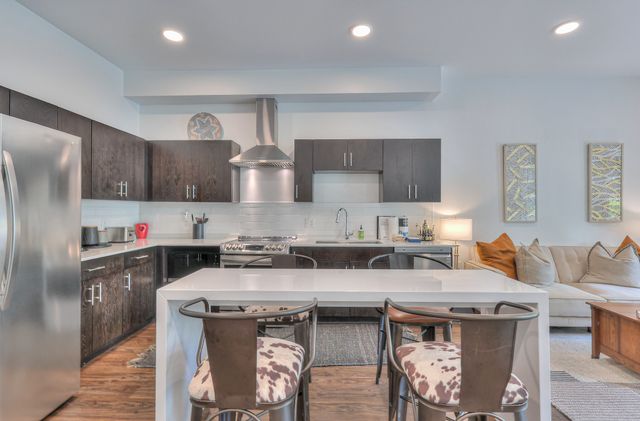 920 South St Apt 104, Nashville, TN 37203