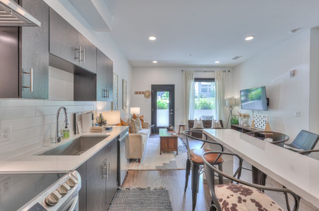 920 South St Apt 104, Nashville, TN 37203