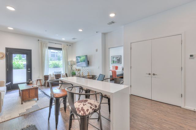 920 South St Apt 104, Nashville, TN 37203