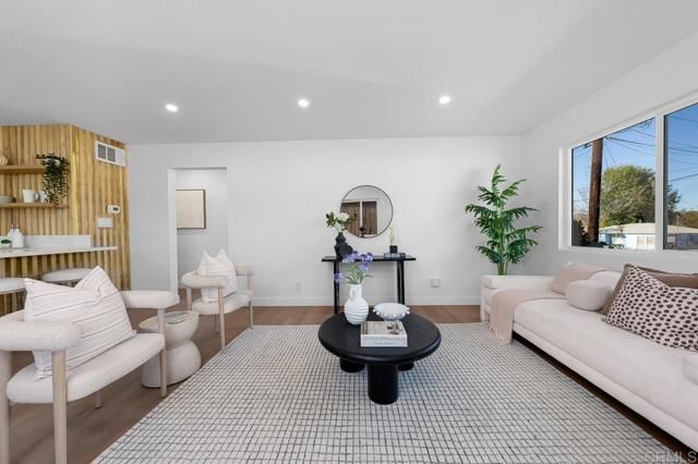 12721 Julian Avenue, Lakeside, CA 92040