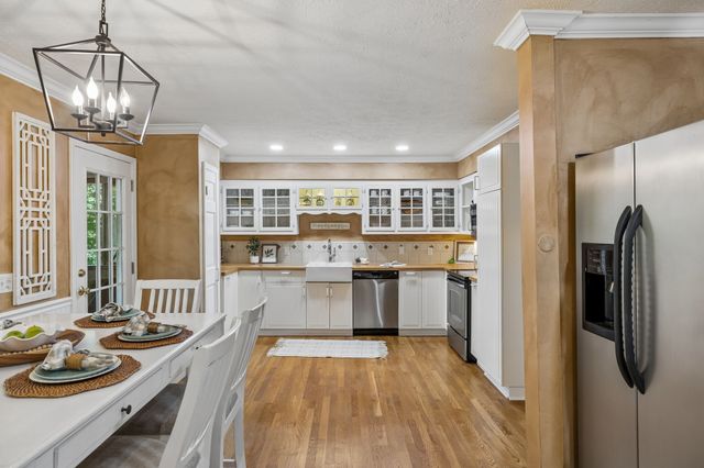 8346 Merrymount Dr, Nashville, TN 37221