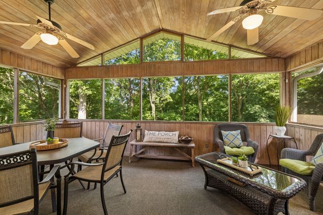 8346 Merrymount Dr, Nashville, TN 37221