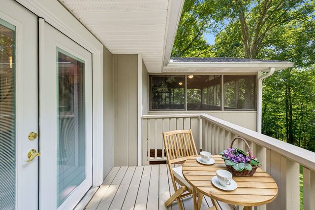 8346 Merrymount Dr, Nashville, TN 37221