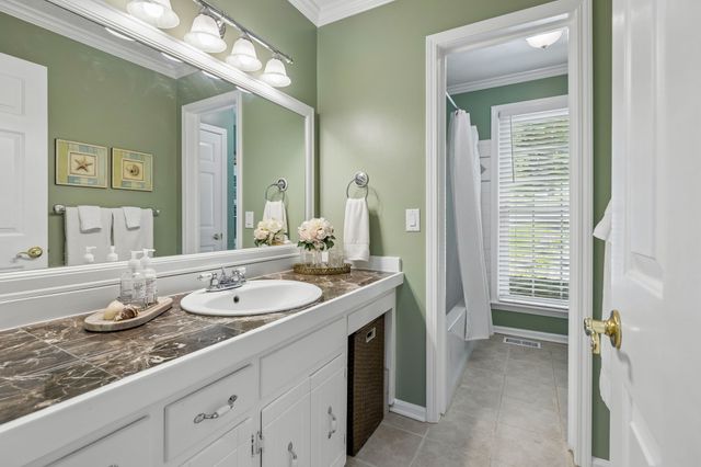 8346 Merrymount Dr, Nashville, TN 37221