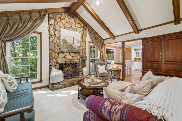 8346 Merrymount Dr, Nashville, TN 37221
