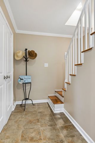 8346 Merrymount Dr, Nashville, TN 37221