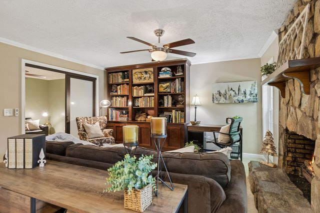 8346 Merrymount Dr, Nashville, TN 37221