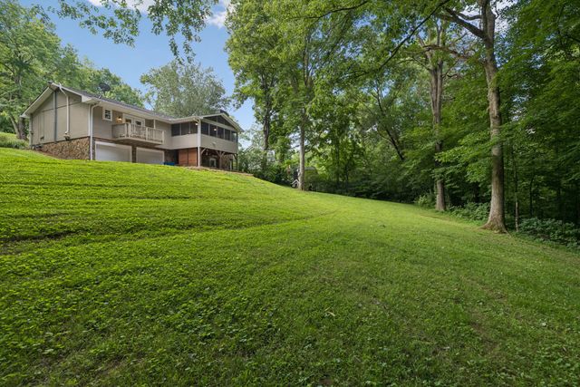 8346 Merrymount Dr, Nashville, TN 37221