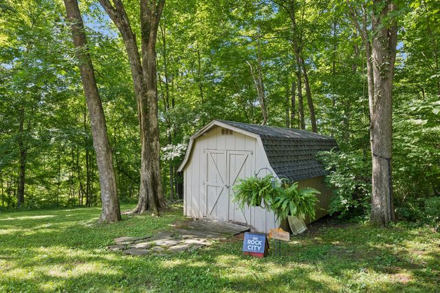 8346 Merrymount Dr, Nashville, TN 37221