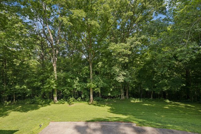 8346 Merrymount Dr, Nashville, TN 37221