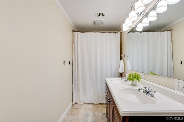 7512 Lantern Ridge Ct, Chesterfield, VA 23832