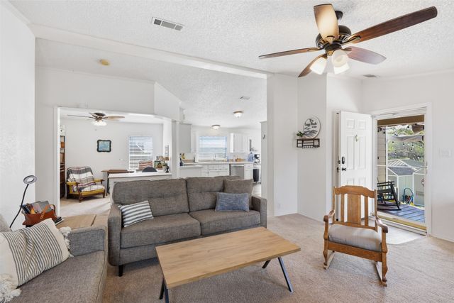 1105 E Lake Drive, Weatherford, TX 76087