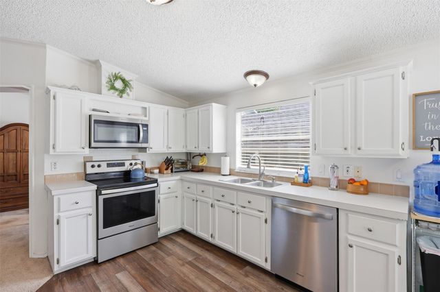 1105 E Lake Drive, Weatherford, TX 76087