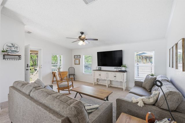 1105 E Lake Drive, Weatherford, TX 76087