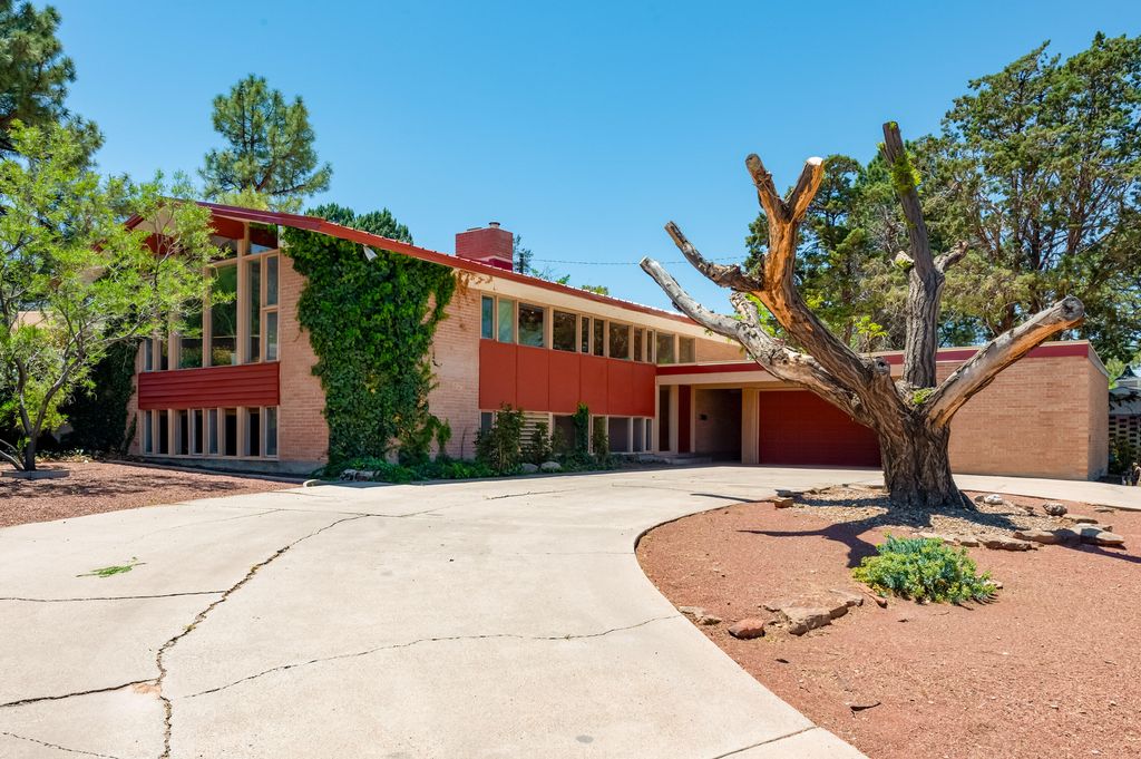 4818 ROYENE Avenue NE, Albuquerque, NM 87110