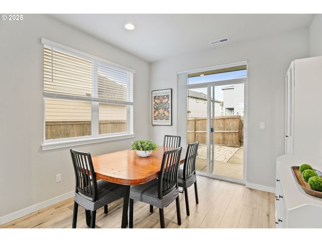 11767 Se PLEASANT VALLEY Pkwy, Happy Valley, OR 97086