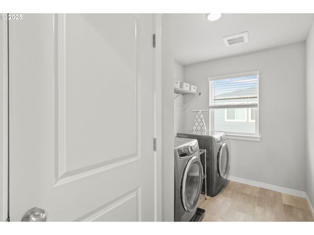 11767 Se PLEASANT VALLEY Pkwy, Happy Valley, OR 97086