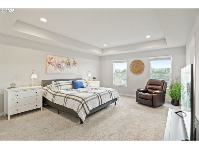 11767 Se PLEASANT VALLEY Pkwy, Happy Valley, OR 97086