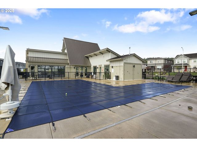 11767 Se PLEASANT VALLEY Pkwy, Happy Valley, OR 97086