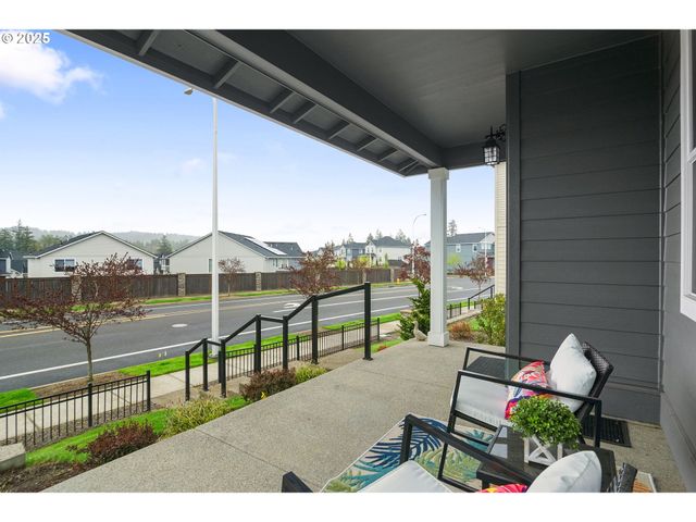 11767 Se PLEASANT VALLEY Pkwy, Happy Valley, OR 97086
