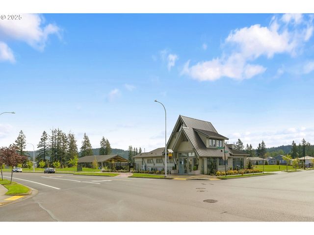 11767 Se PLEASANT VALLEY Pkwy, Happy Valley, OR 97086