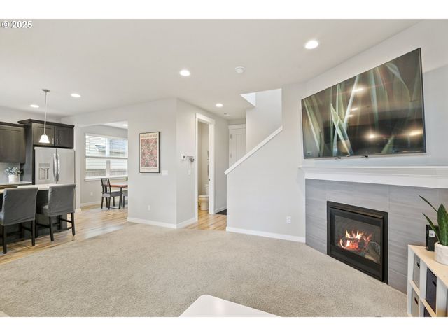 11767 Se PLEASANT VALLEY Pkwy, Happy Valley, OR 97086