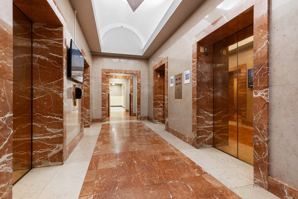 211 E Ohio Street 2015, Chicago, IL 60611 — photo 4