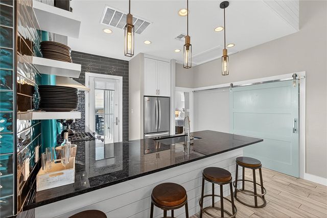 124 7 Day Weekend St, Port Aransas, TX 78373