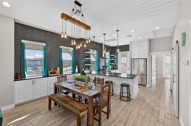 124 7 Day Weekend St, Port Aransas, TX 78373