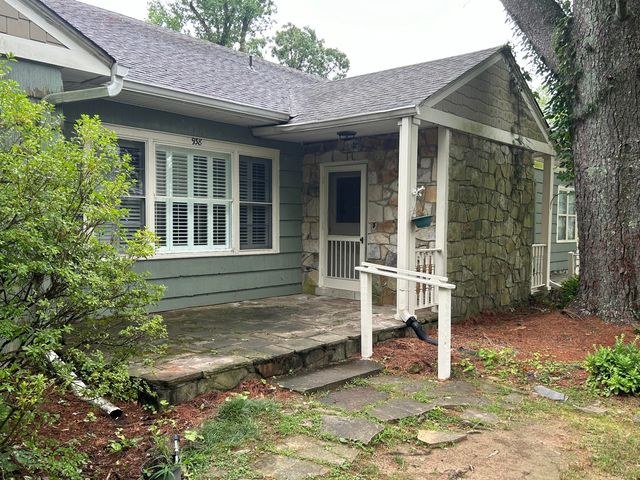 934 James Boulevard, Signal Mountain, TN 37377