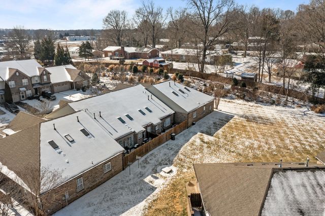 2705 Jamestown Court, Burlington, NC 27215