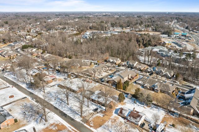 2705 Jamestown Court, Burlington, NC 27215