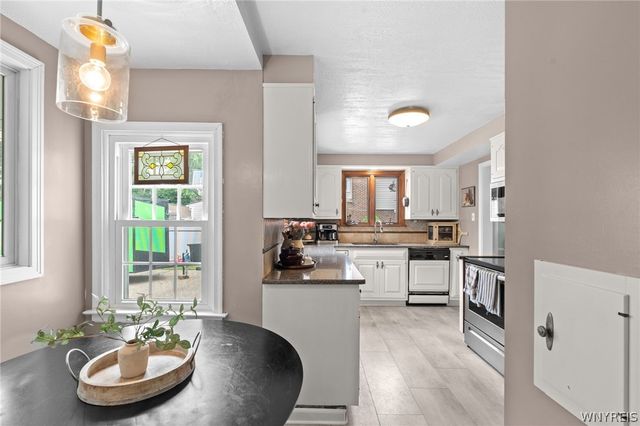 948 Mckinley Avenue, Niagara Falls, NY 14305