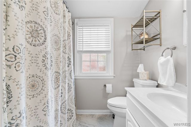 948 Mckinley Avenue, Niagara Falls, NY 14305