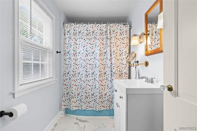 948 Mckinley Avenue, Niagara Falls, NY 14305