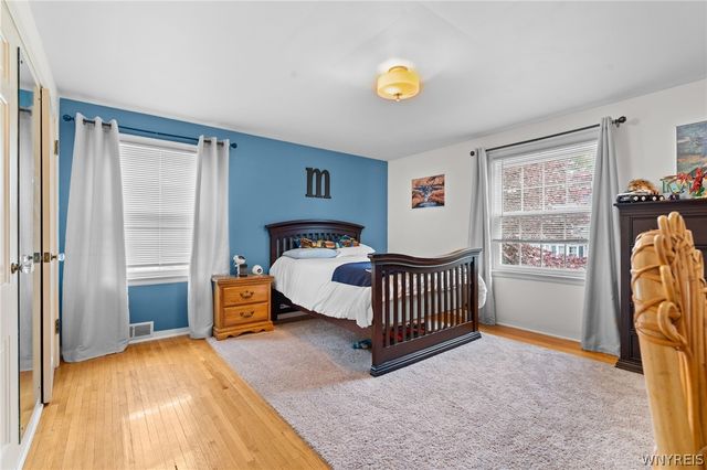 948 Mckinley Avenue, Niagara Falls, NY 14305