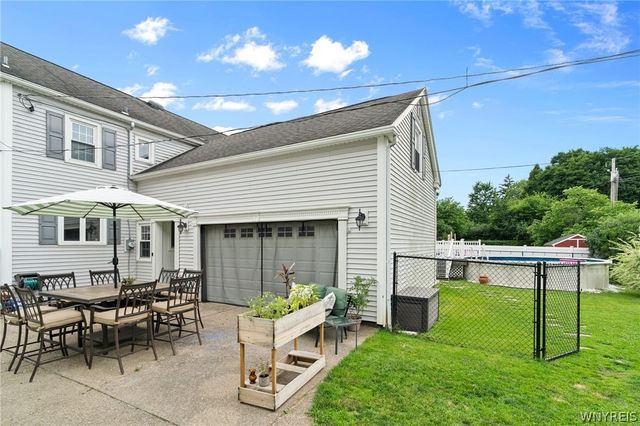 948 Mckinley Avenue, Niagara Falls, NY 14305