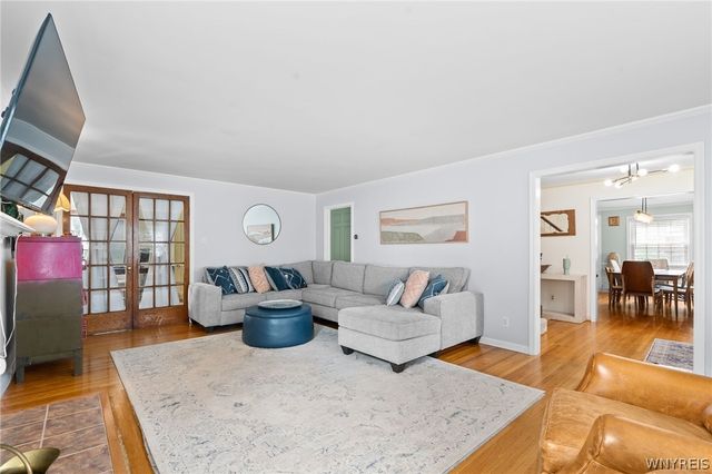 948 Mckinley Avenue, Niagara Falls, NY 14305