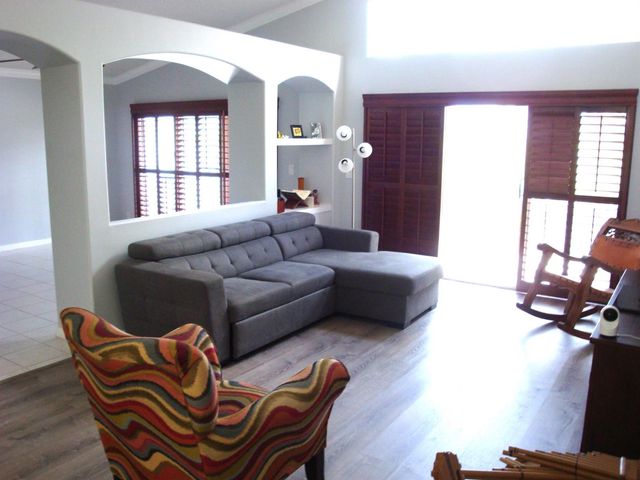 6304 Barton Creek Circle, Lake Worth, FL 33463