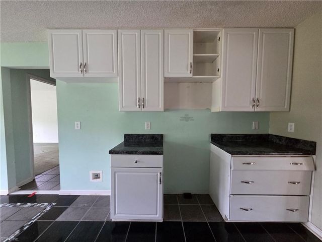21117 Southampton PW, Courtland, VA 23837