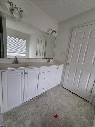 21117 Southampton PW, Courtland, VA 23837
