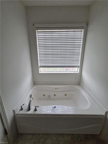 21117 Southampton PW, Courtland, VA 23837