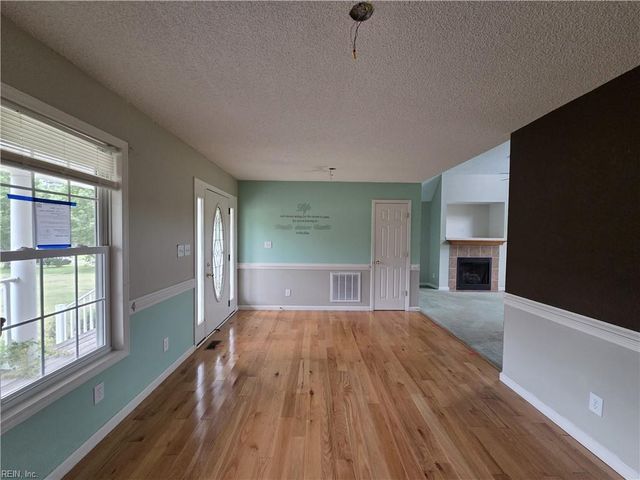 21117 Southampton PW, Courtland, VA 23837