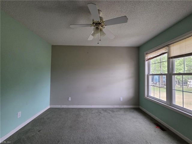 21117 Southampton PW, Courtland, VA 23837