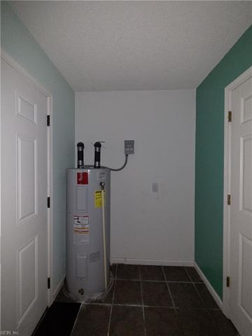 21117 Southampton PW, Courtland, VA 23837