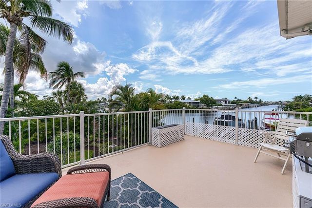 12205 Siesta DR, Fort Myers Beach, FL 33931