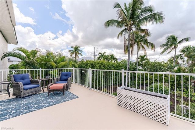 12205 Siesta DR, Fort Myers Beach, FL 33931